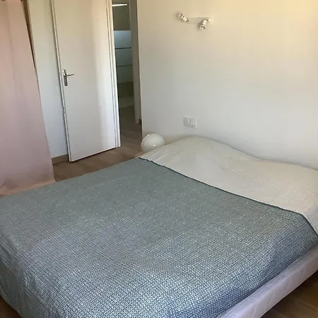 Maison Entre Et Garrigue * 巴拉吕克莱班